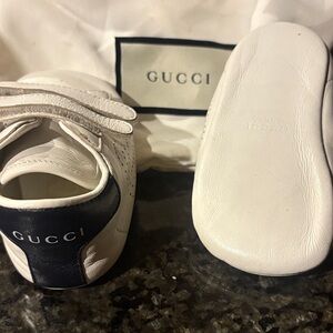 Gucci Baby White and Navy Shoes